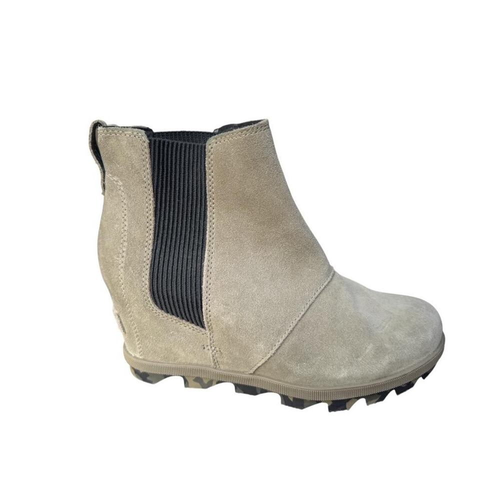 Sorel Joan of Arctic Wedge II Chelsea Boot Sage Suede Women size 7.5